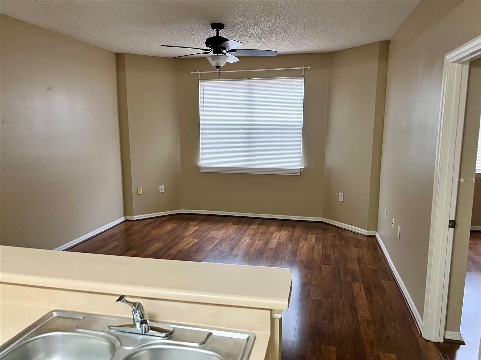 PALMS VILLA RESIDENCES - Residential Lease