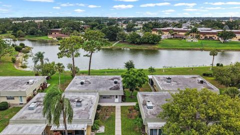 Photo of 201 Kings Boulevard #19, Sun City Center, FL 33573 (MLS # TB8515140)