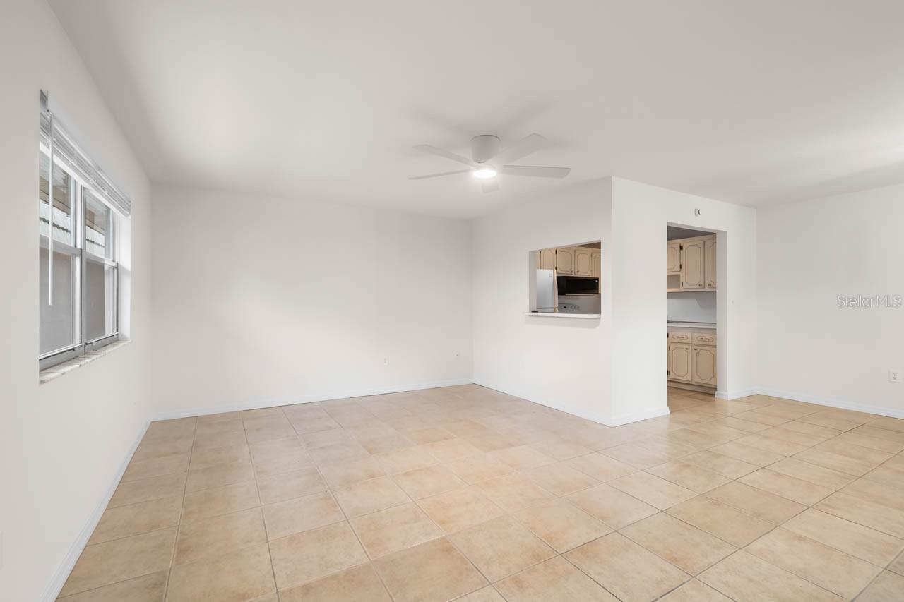 201 KINGS BOULEVARD 19