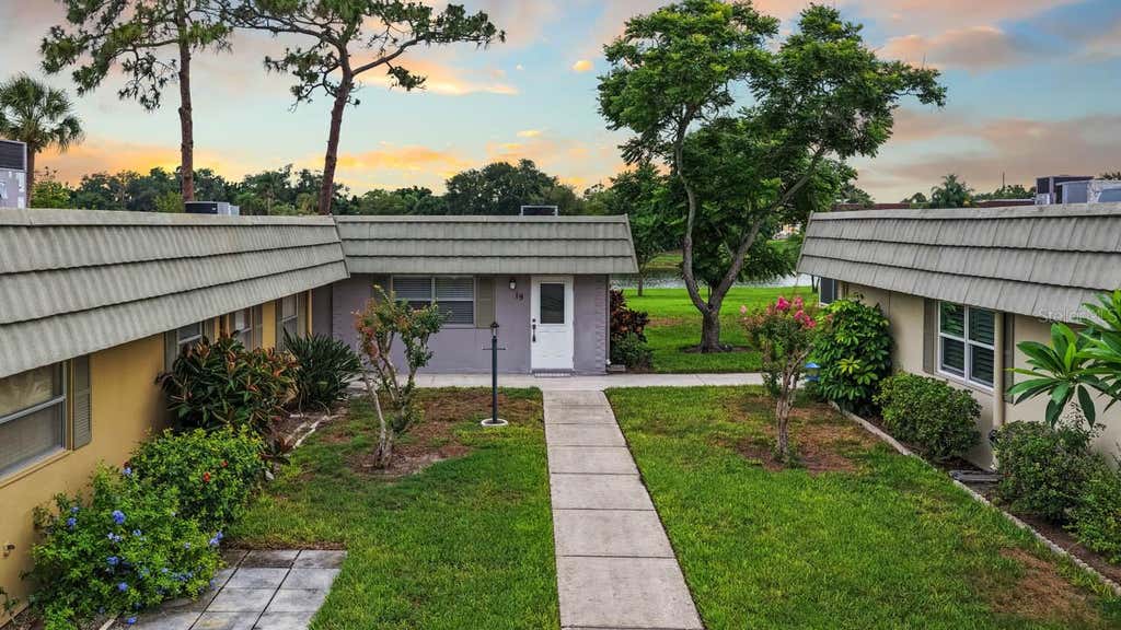 Photo of 201 Kings Boulevard #19, Sun City Center, FL 33573 (MLS # TB8515140)