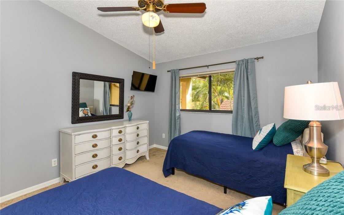 ASHTON LAKES 03 - Residential Lease