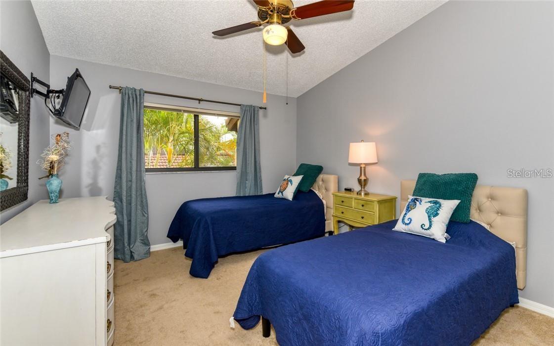 ASHTON LAKES 03 - Residential Lease