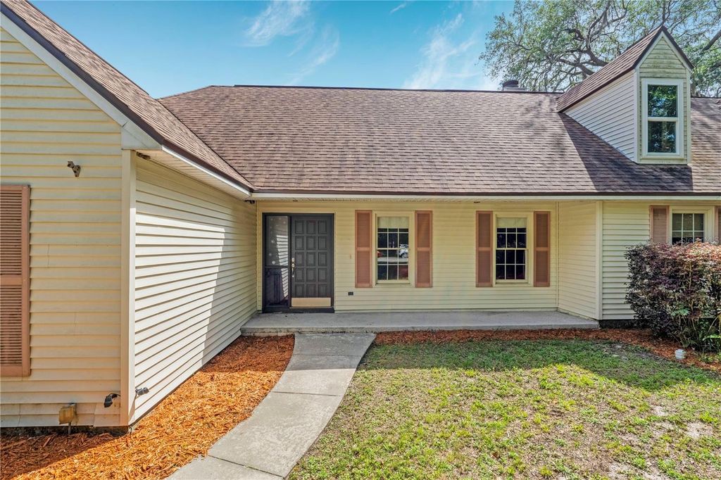 Photo of 226 Crooked Tree Trail, Deland, FL 32724 (MLS # V4948231)