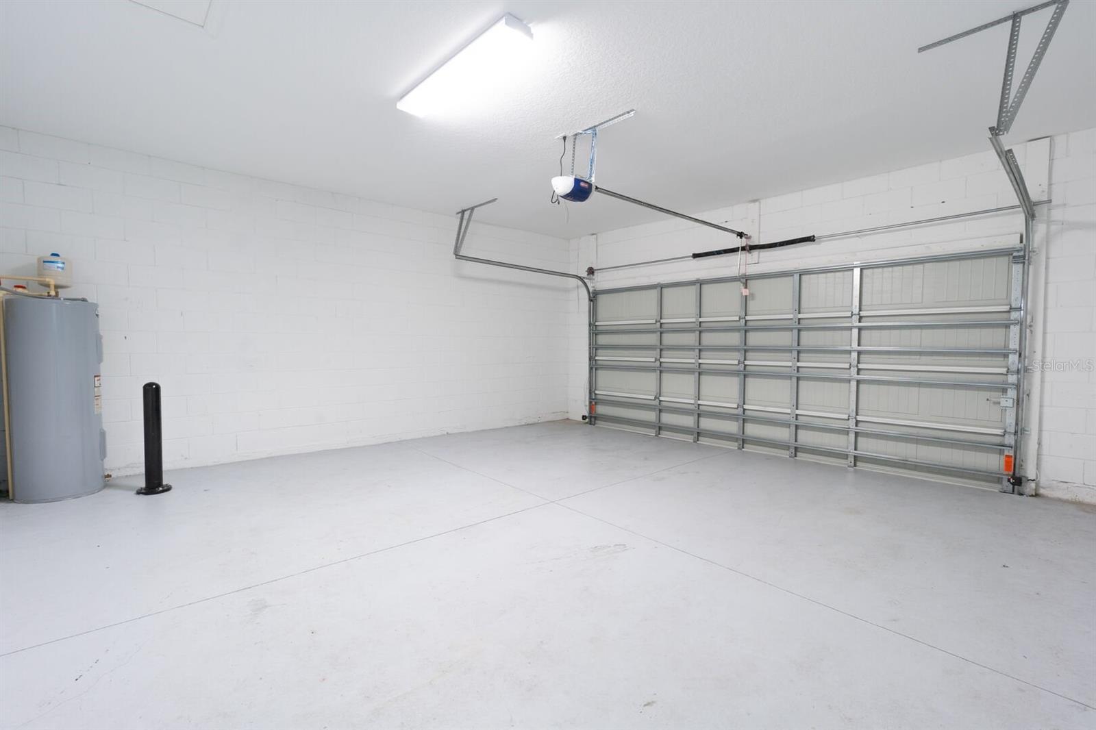 BALMORAL ESTATES - Residential Lease