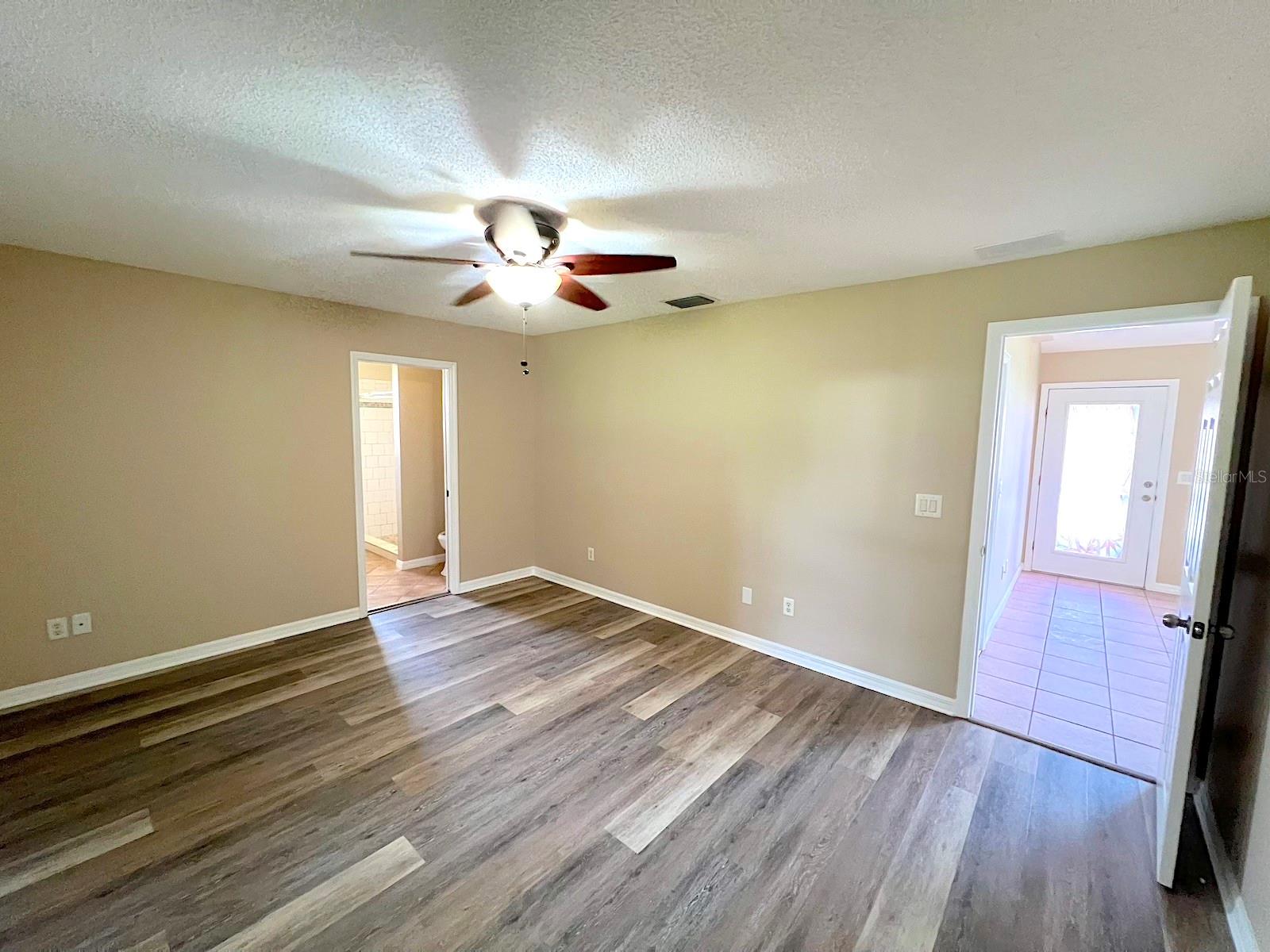 LEHIGH WOODS - Residential Lease