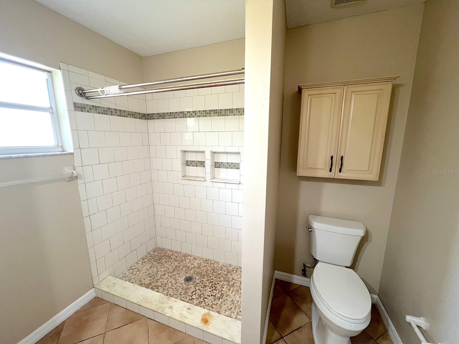 LEHIGH WOODS - Residential Lease
