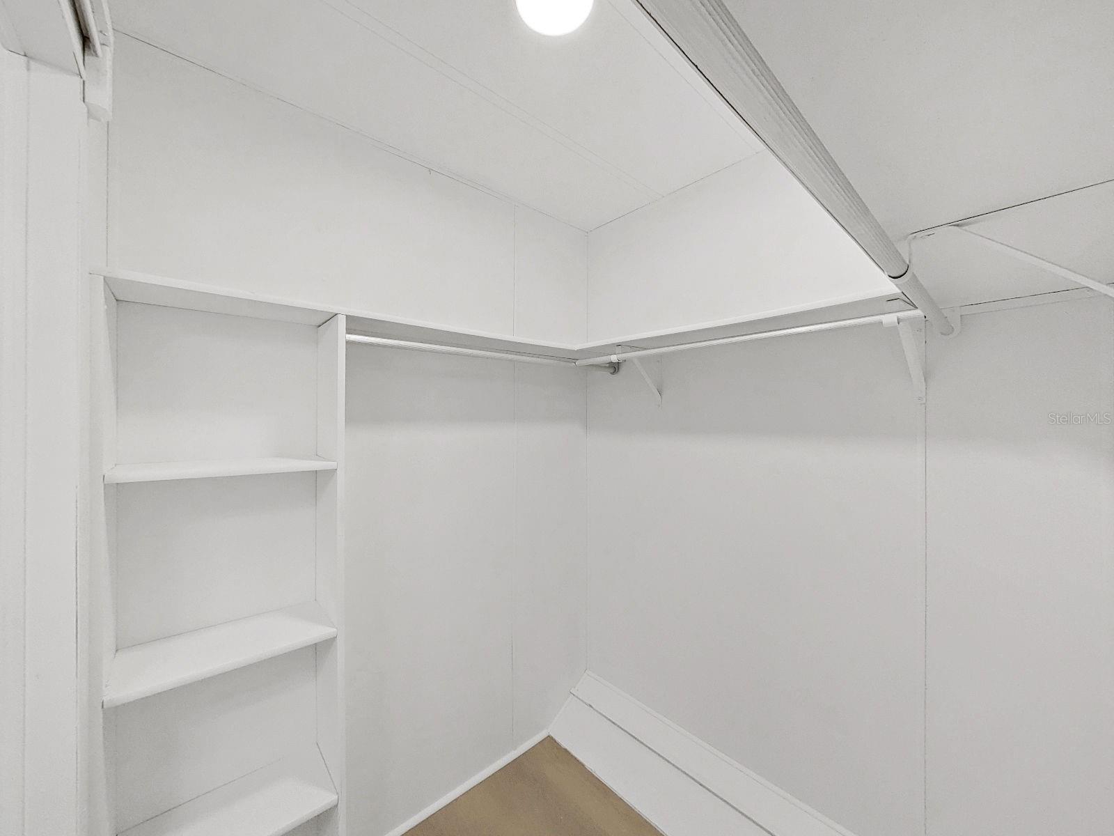 FOXWOOD LAKE ESTATES PH 01 - Residential