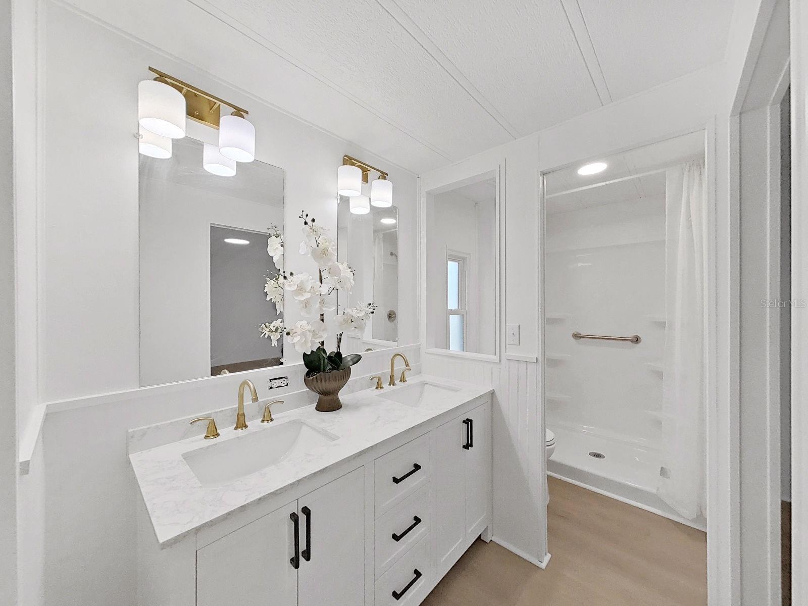 FOXWOOD LAKE ESTATES PH 01 - Residential