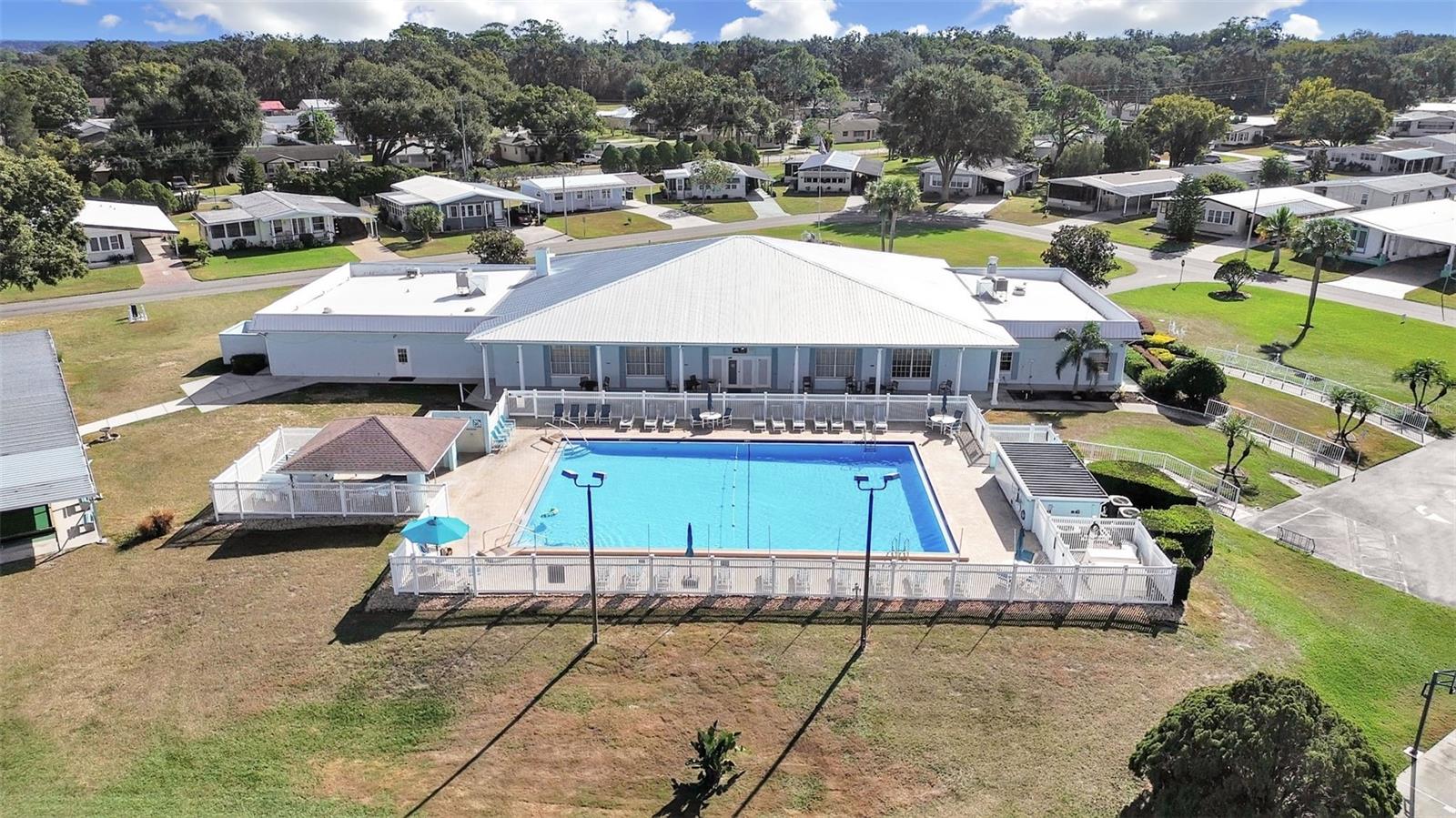 FOXWOOD LAKE ESTATES PH 01 - Residential