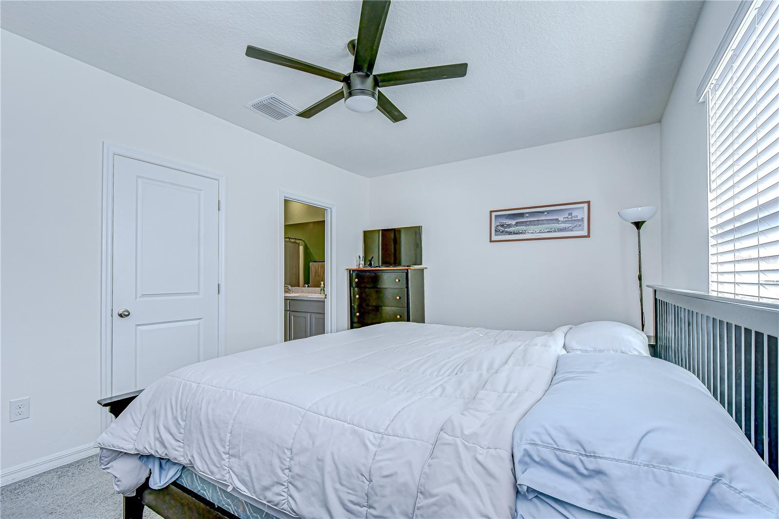 MANGROVE POINT - Residential