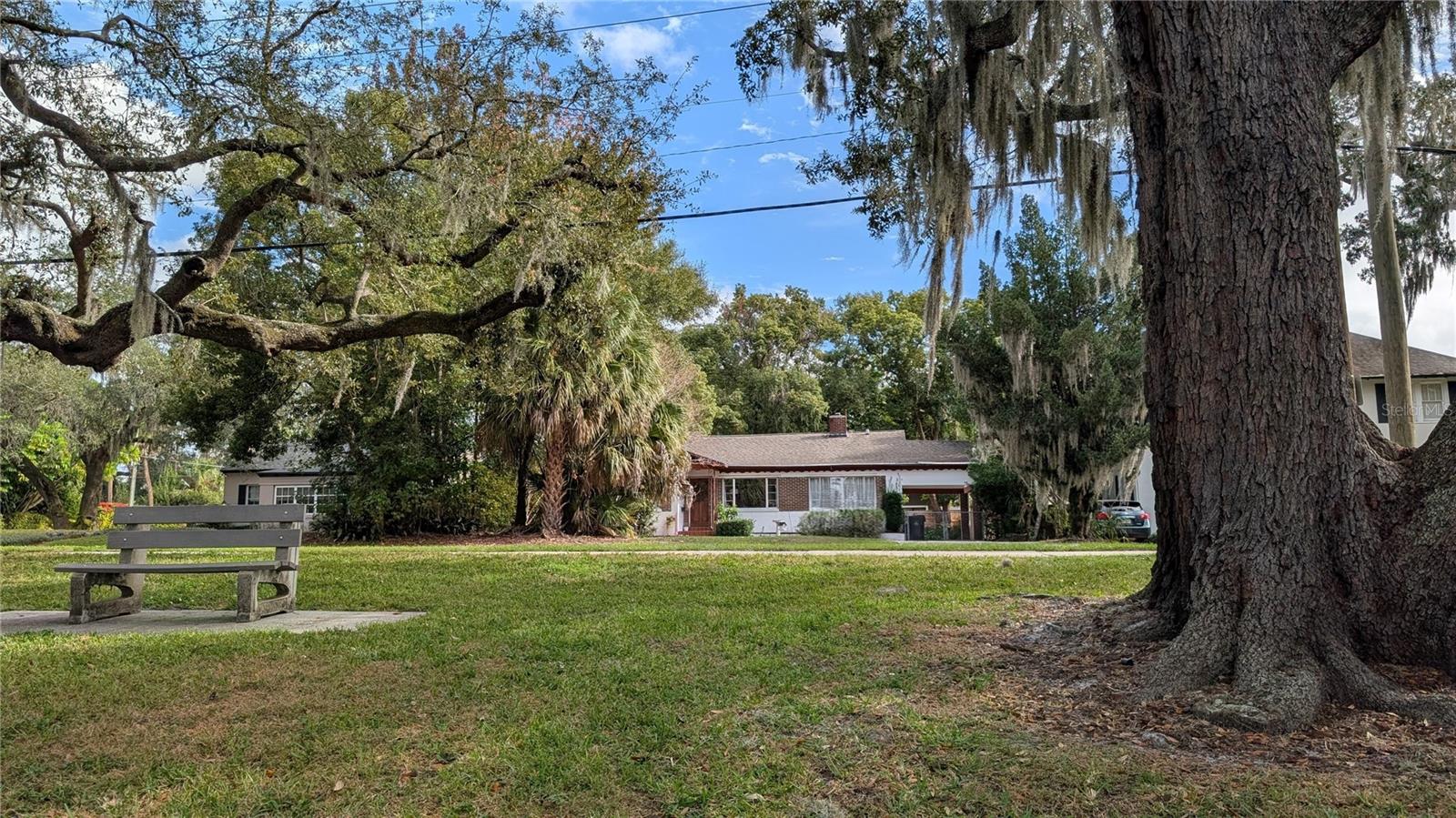 LAWSONA PARK - Residential