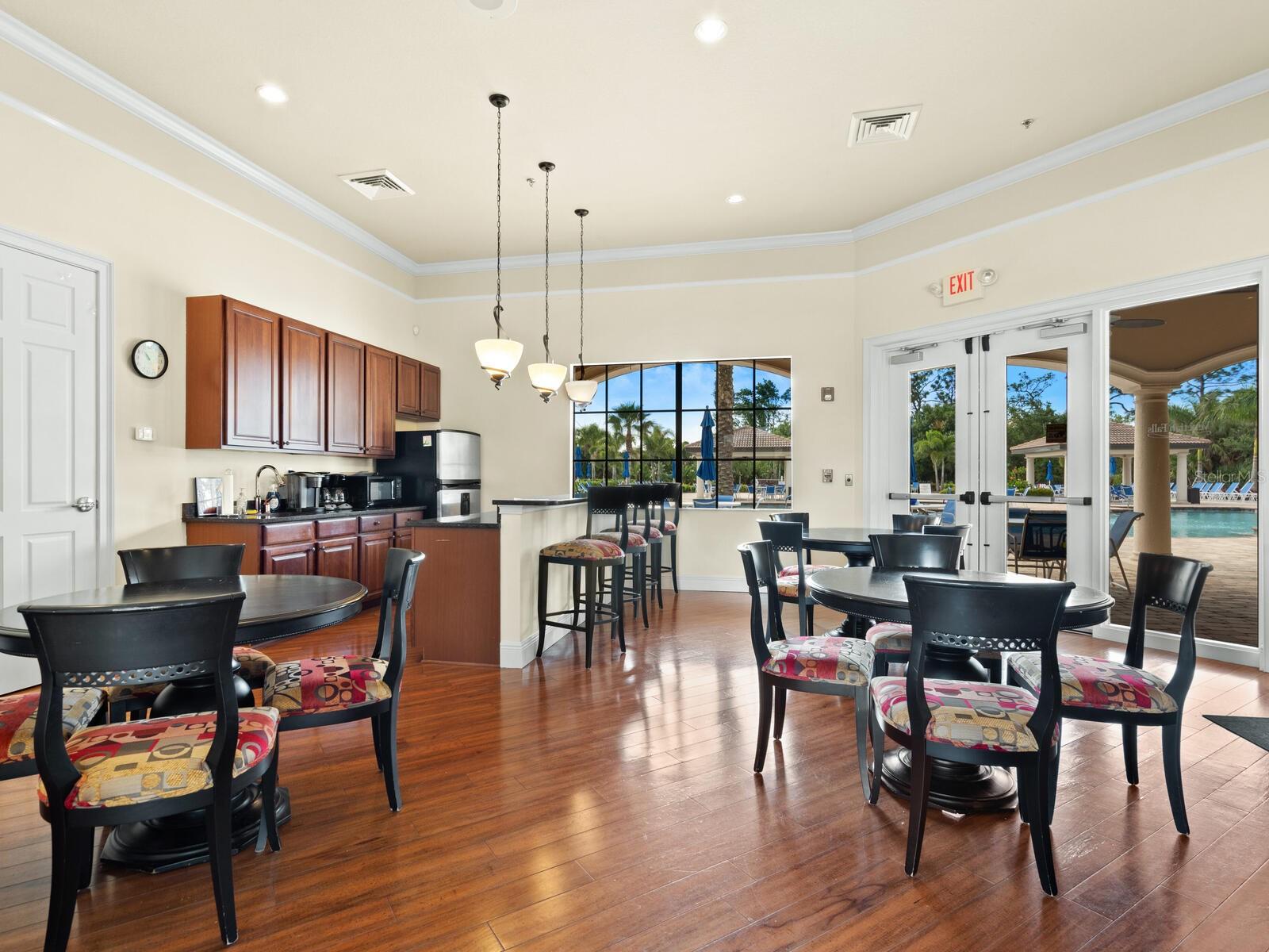 VENETIAN FALLS PH 3 - Residential