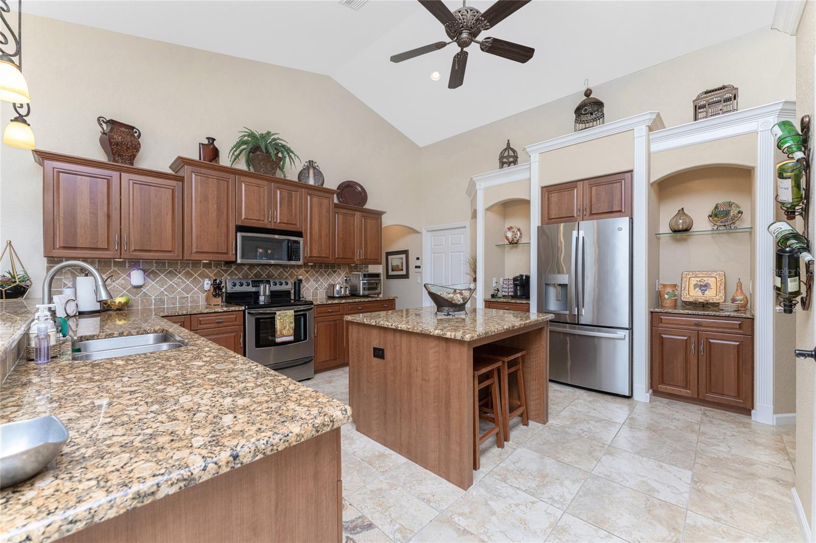 ROTONDA WEST WHITE MARSH - Residential