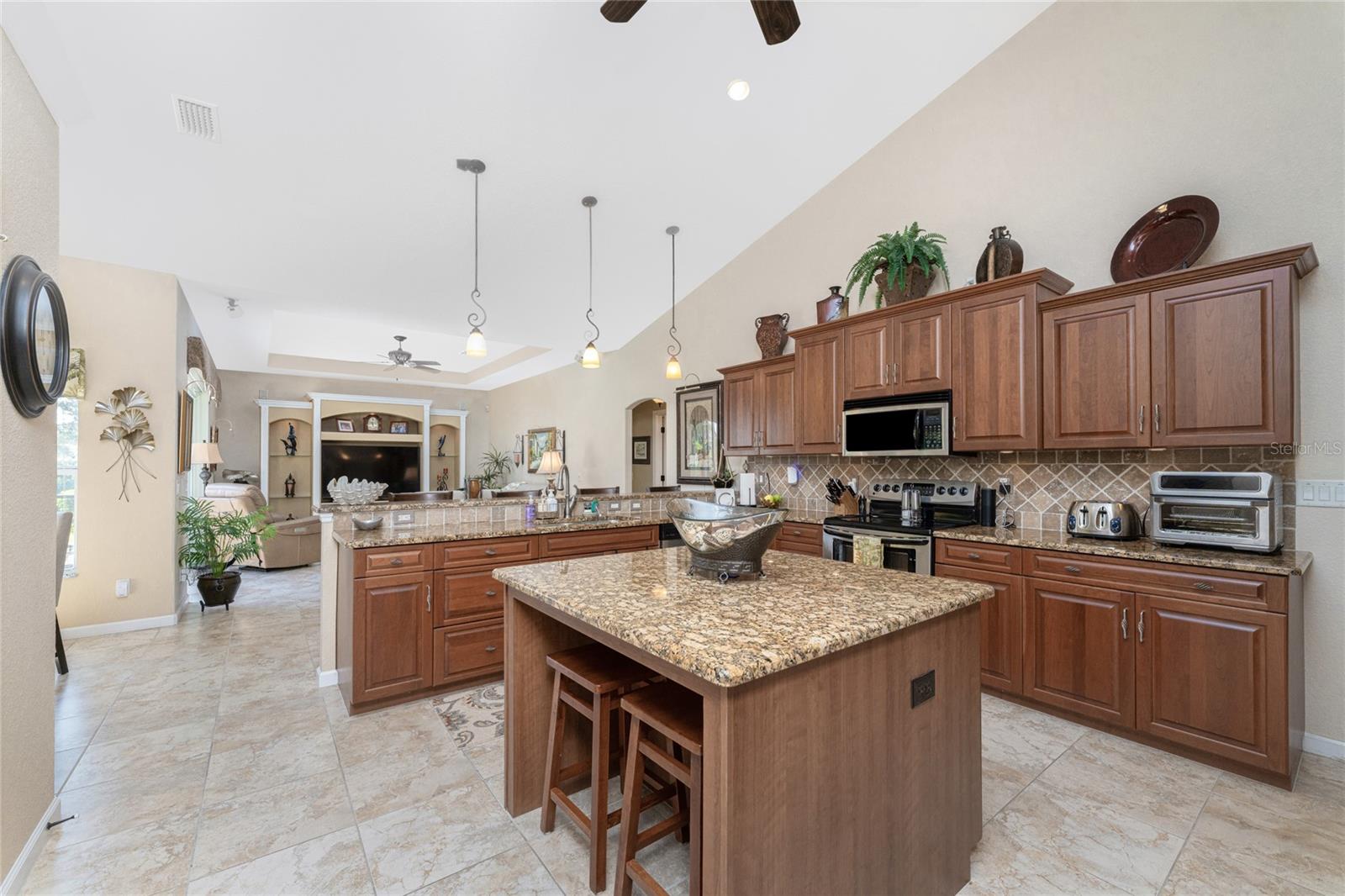 ROTONDA WEST WHITE MARSH - Residential