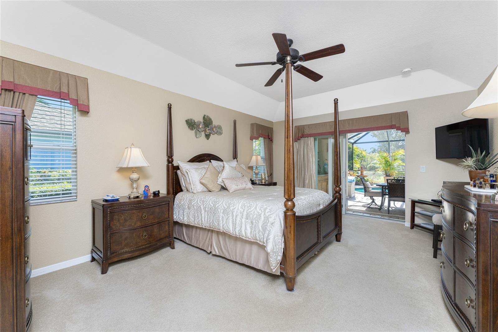 ROTONDA WEST WHITE MARSH - Residential