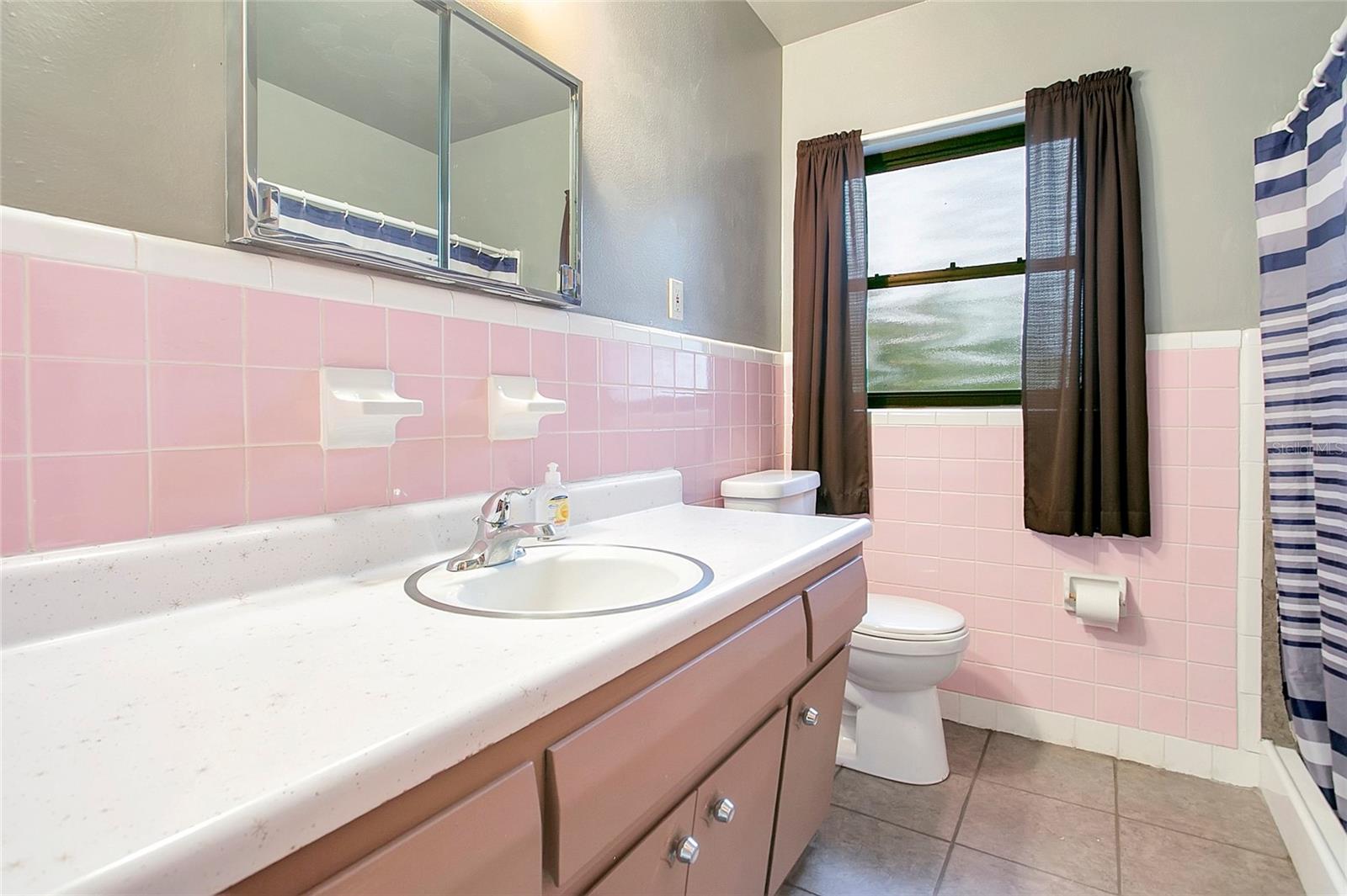 GARDENDALE UNIT 04 - Residential