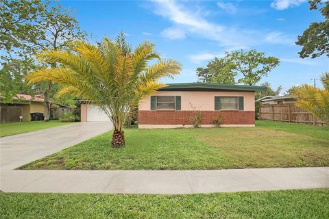Photo of 580 Gardenia Circle, Titusville, FL 32796 (MLS # O6397754)