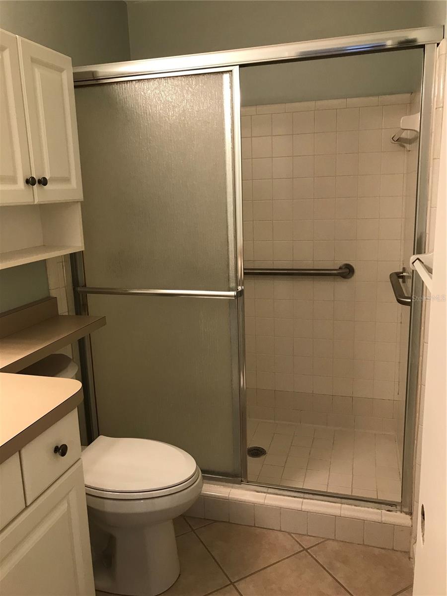 NORTHWOOD OAKS - Residential Lease