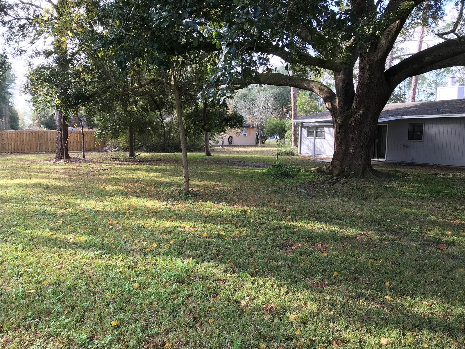 NORTHWOOD OAKS - Residential Lease