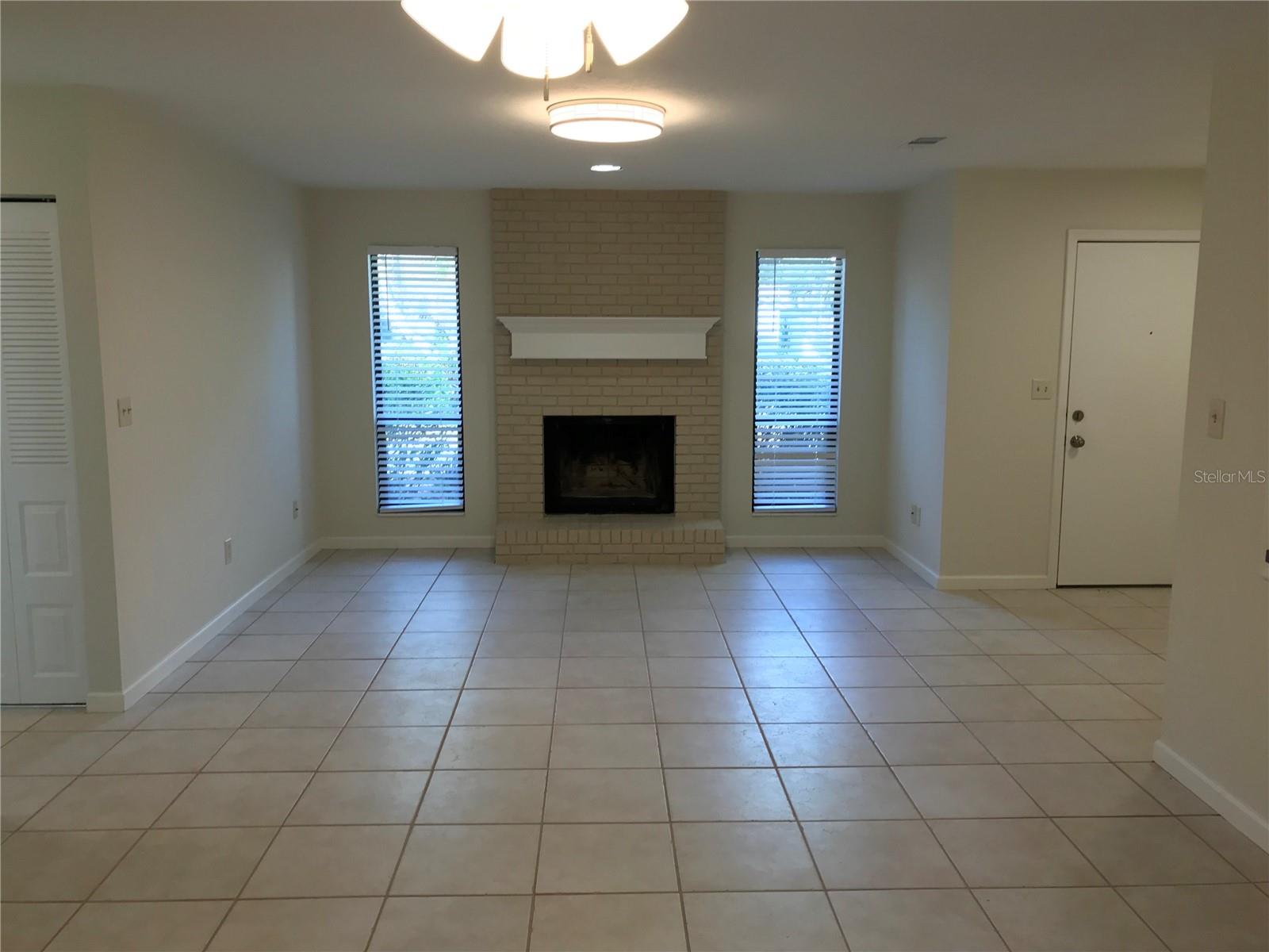 NORTHWOOD OAKS - Residential Lease