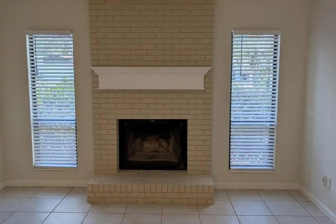 NORTHWOOD OAKS - Residential Lease