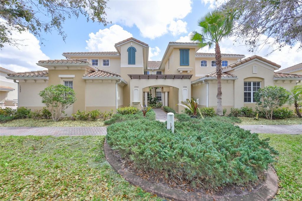 Photo of 1344 Emerald Dunes Drive, Sun City Center, FL 33573 (MLS # TB8483727)