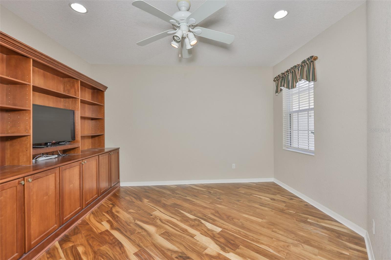 TOSCANA AT RENAISSANCE A CONDO - Residential