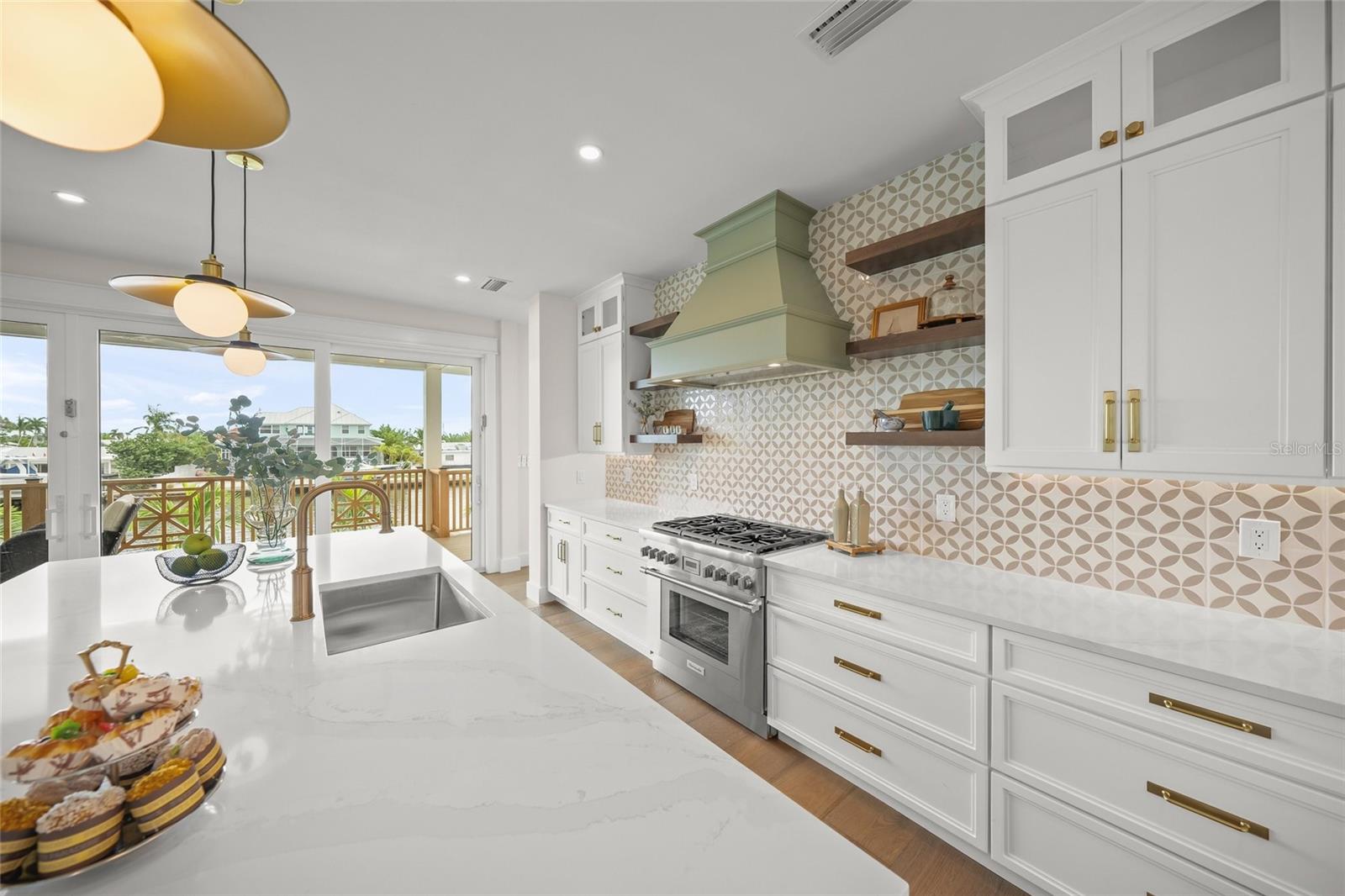 BAY PALMS ADD - Residential