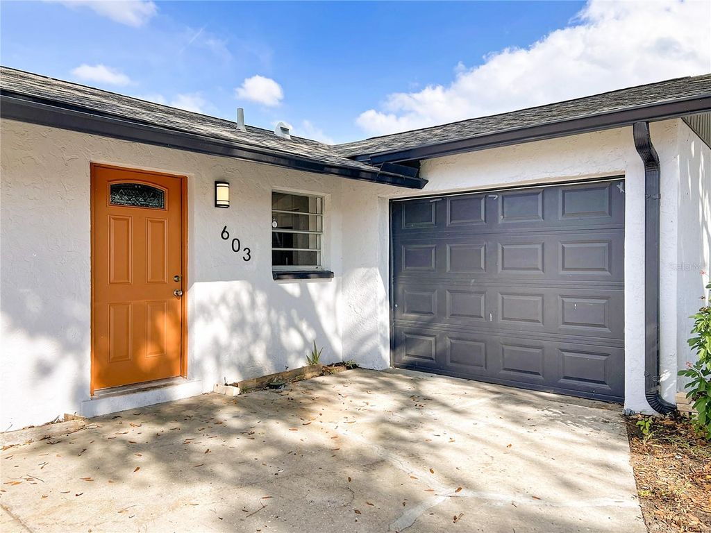 Photo of 603 65th Avenue Drive W, Bradenton, FL 34207 (MLS # O6371927)