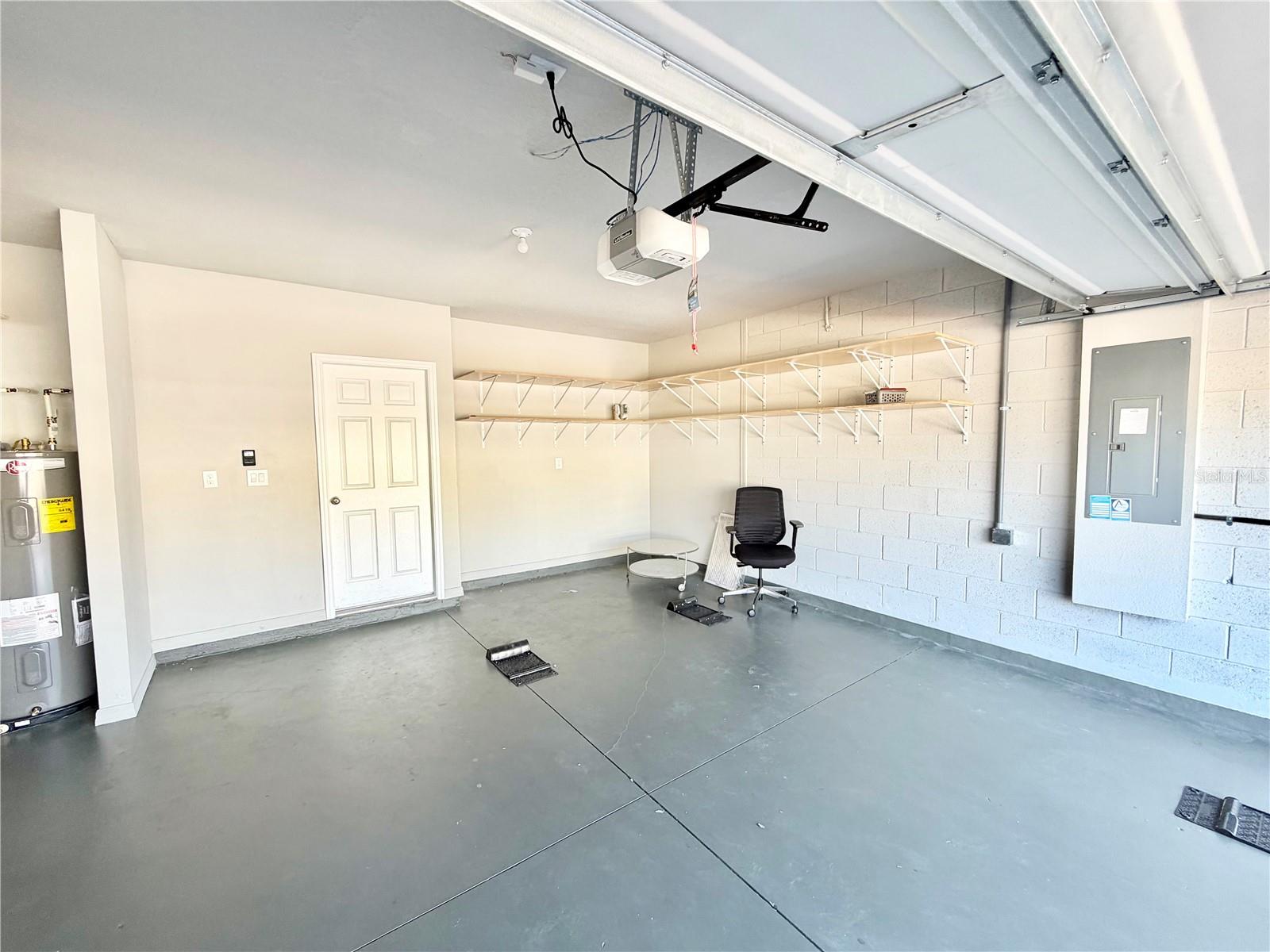 GREENS/FRST LAKE PH 2 - Residential Lease