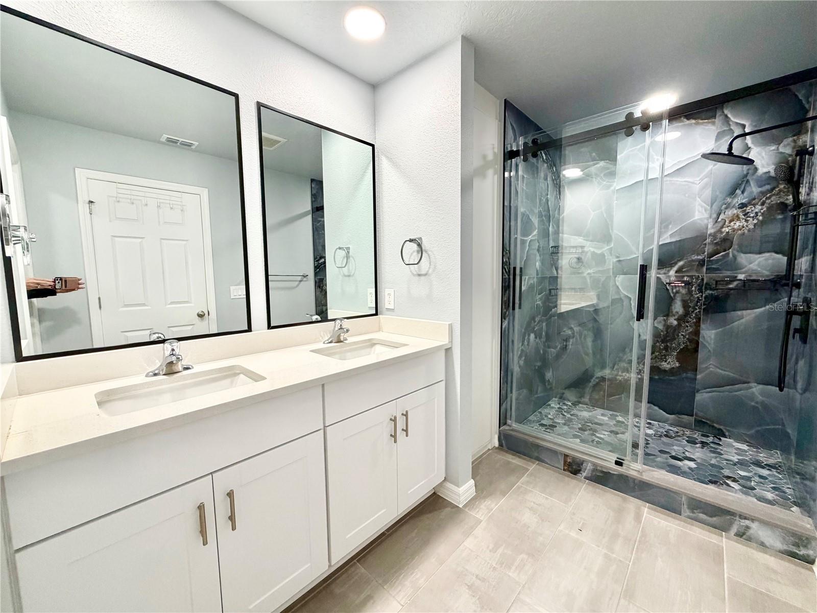 GREENS/FRST LAKE PH 2 - Residential Lease