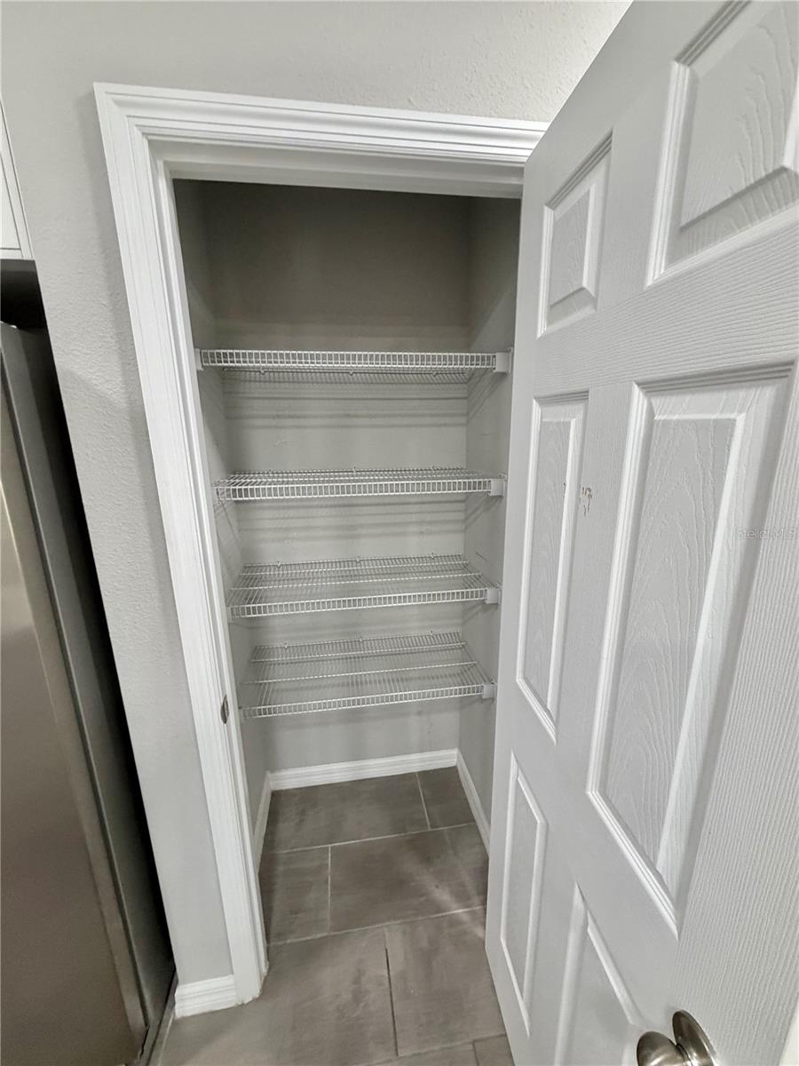 GREENS/FRST LAKE PH 2 - Residential Lease