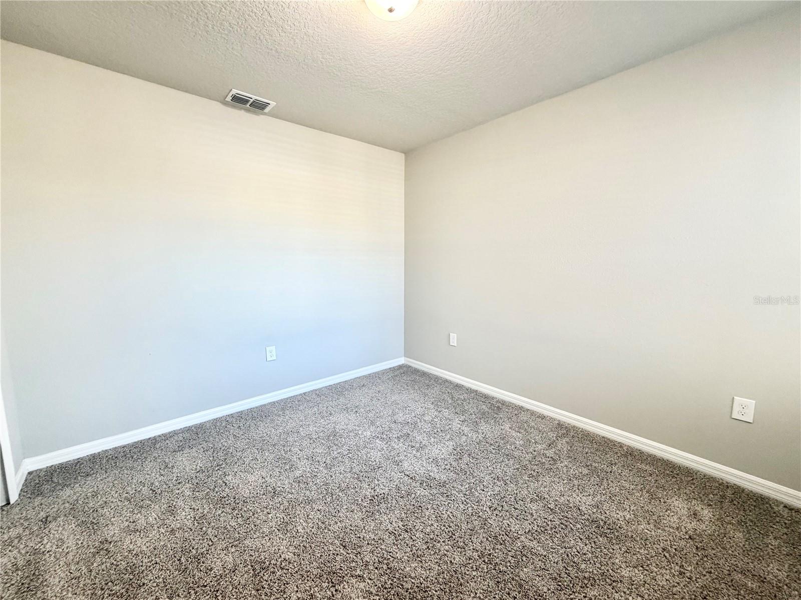 GREENS/FRST LAKE PH 2 - Residential Lease