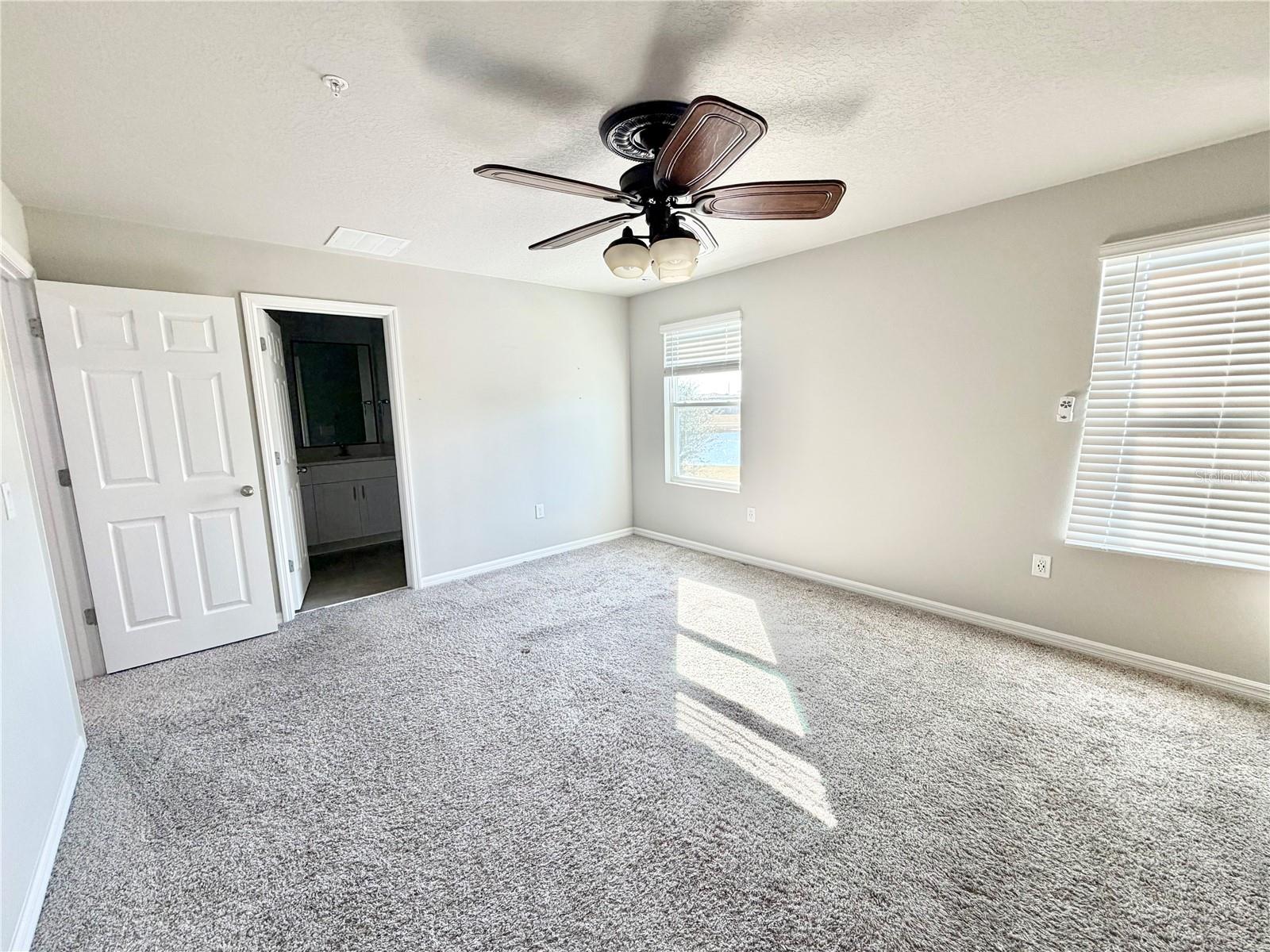 GREENS/FRST LAKE PH 2 - Residential Lease