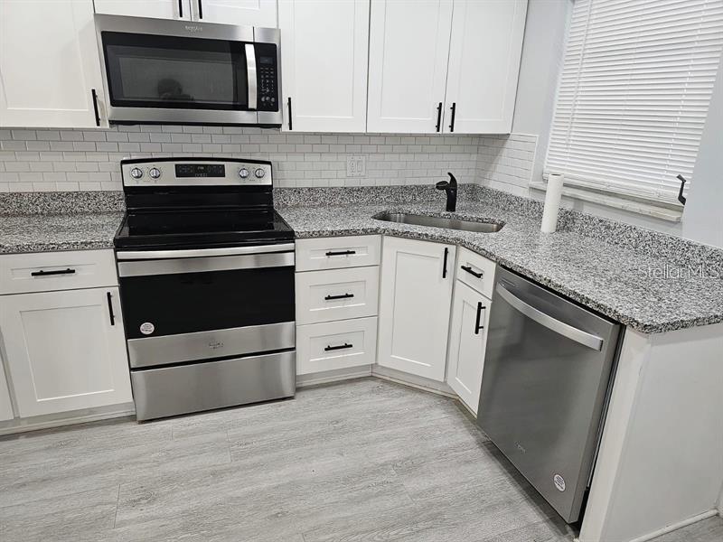 ALCONA ESTATES - Residential Lease