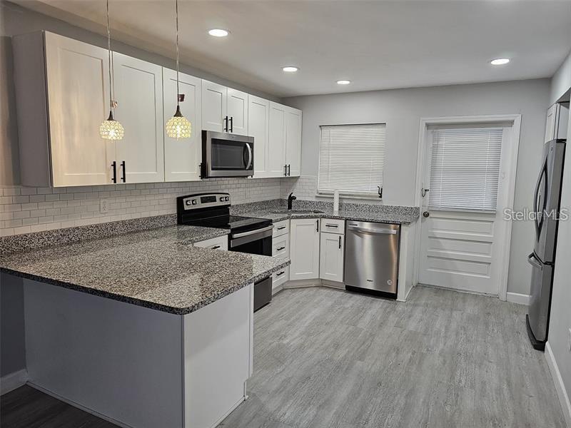 ALCONA ESTATES - Residential Lease