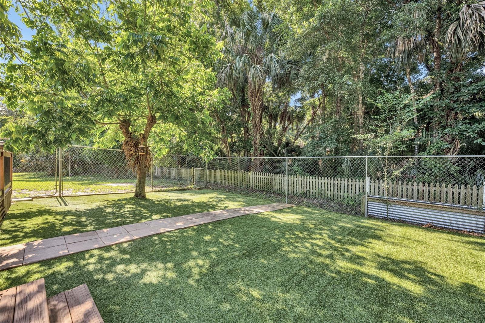 BLACK HAMMOCK - Residential