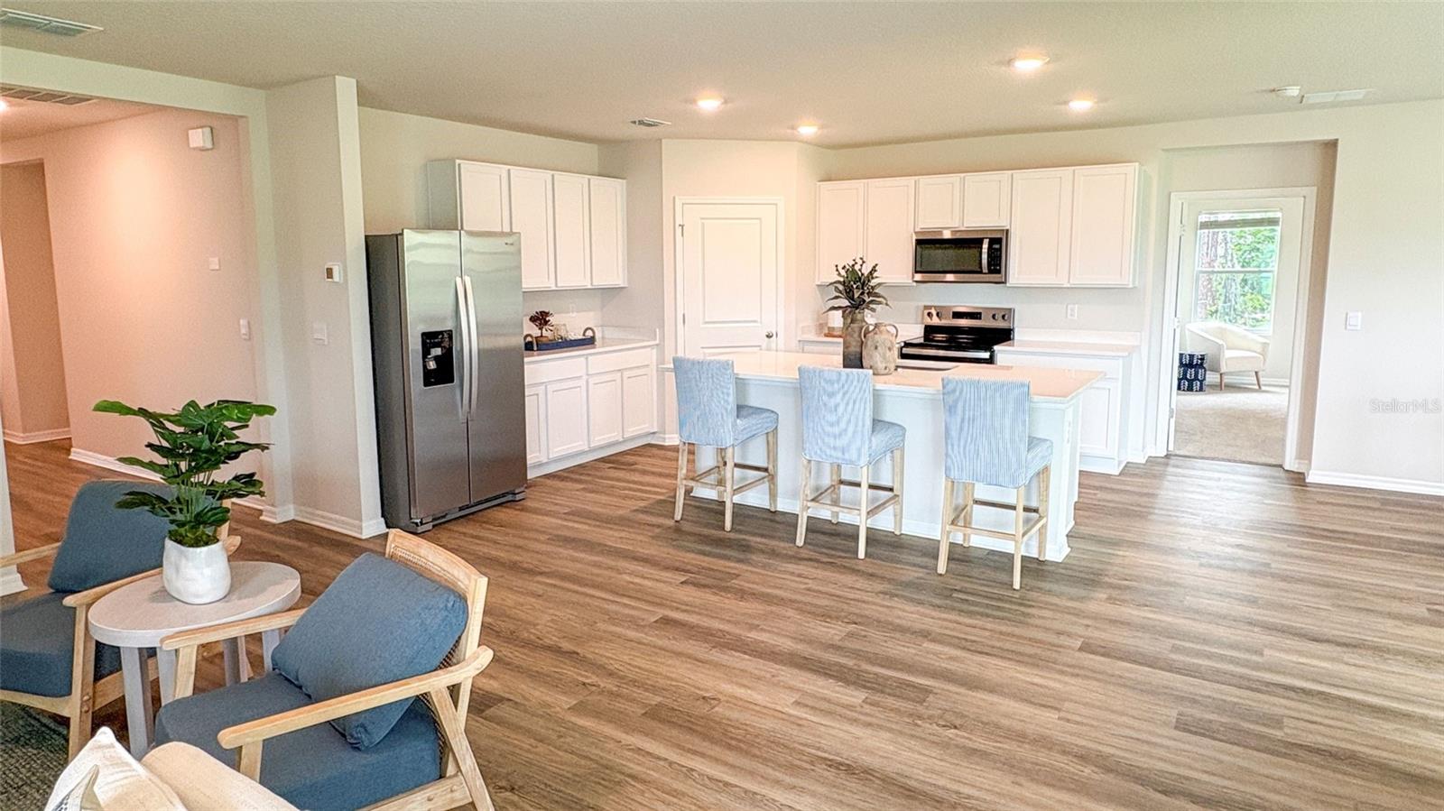 OAKFIELD LAKES - Residential