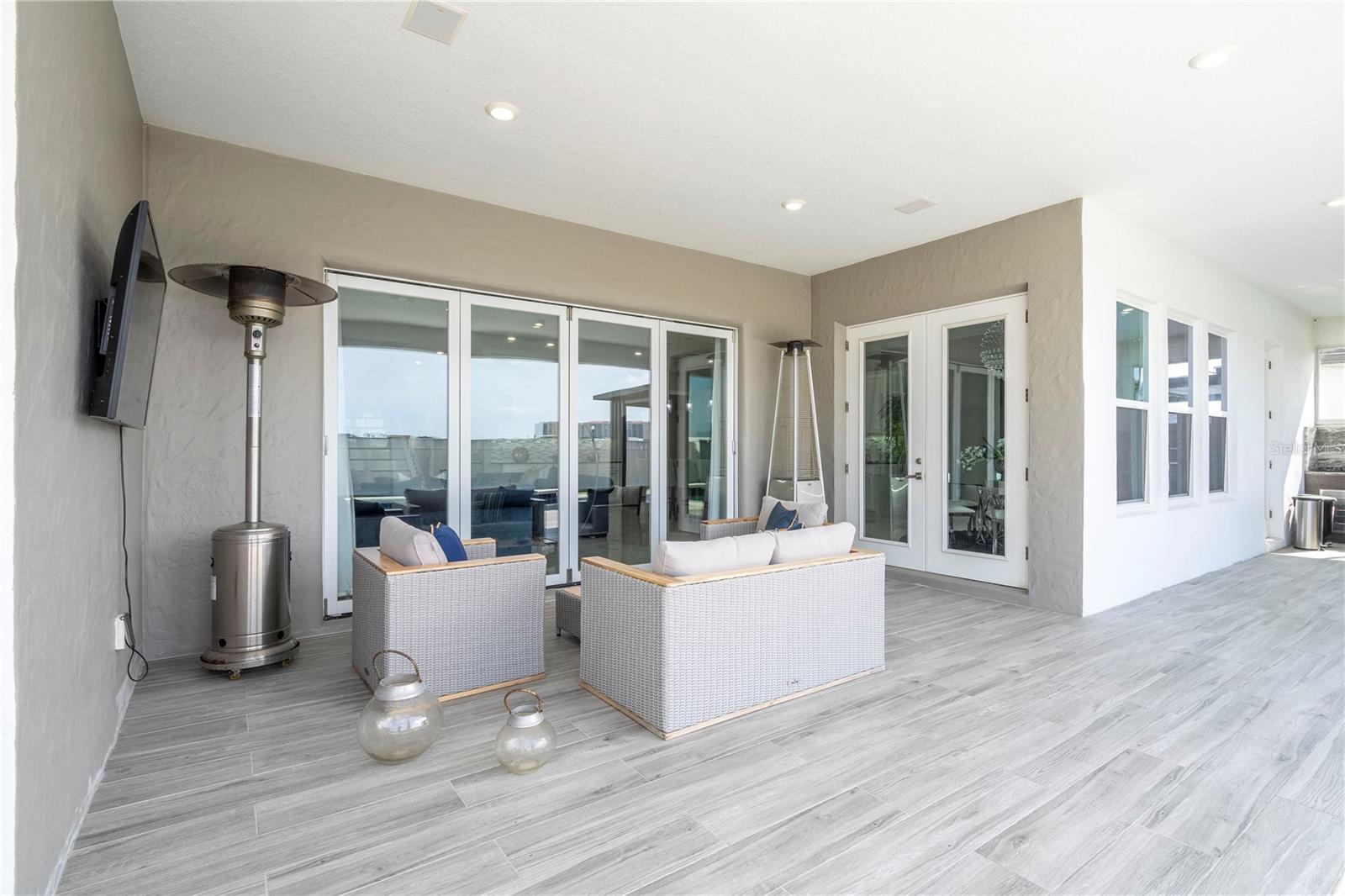 ESTATES/PARKSIDE - Residential