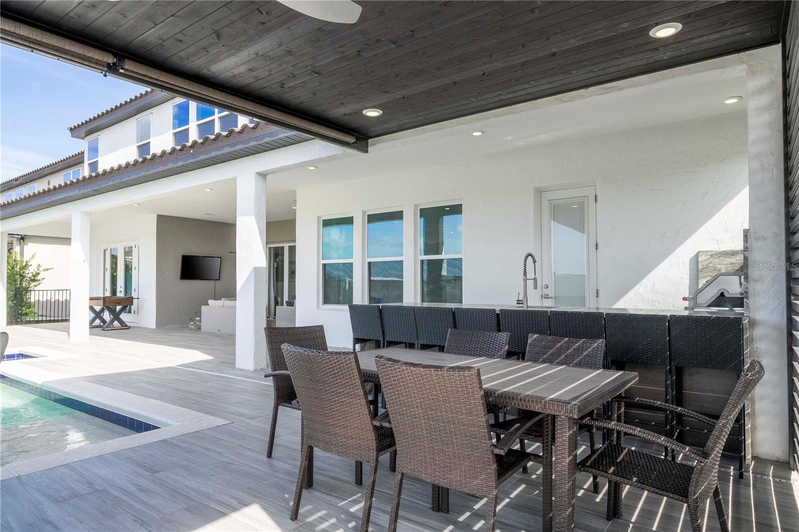ESTATES/PARKSIDE - Residential