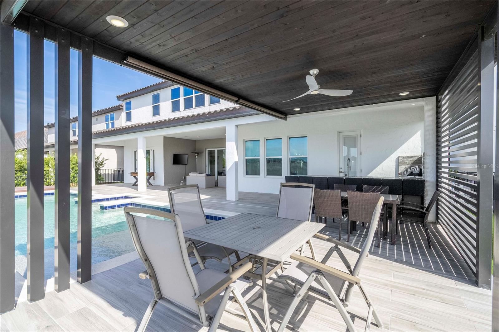 ESTATES/PARKSIDE - Residential