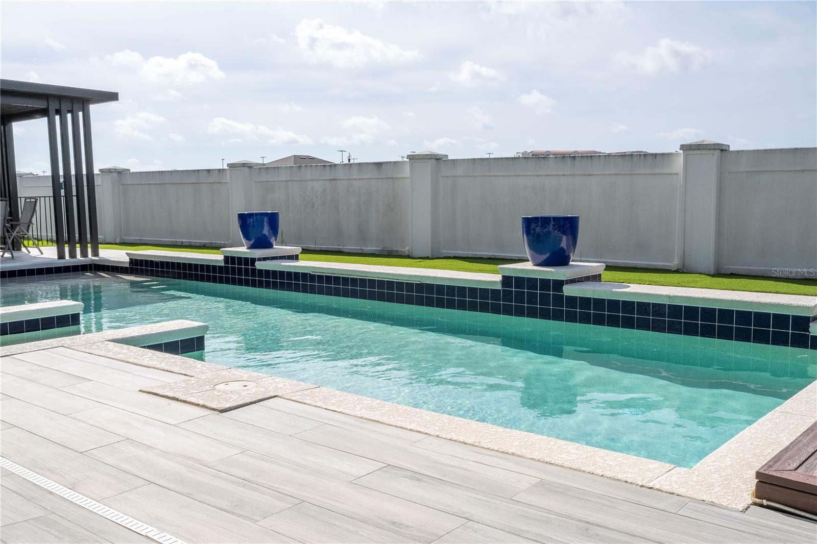 ESTATES/PARKSIDE - Residential