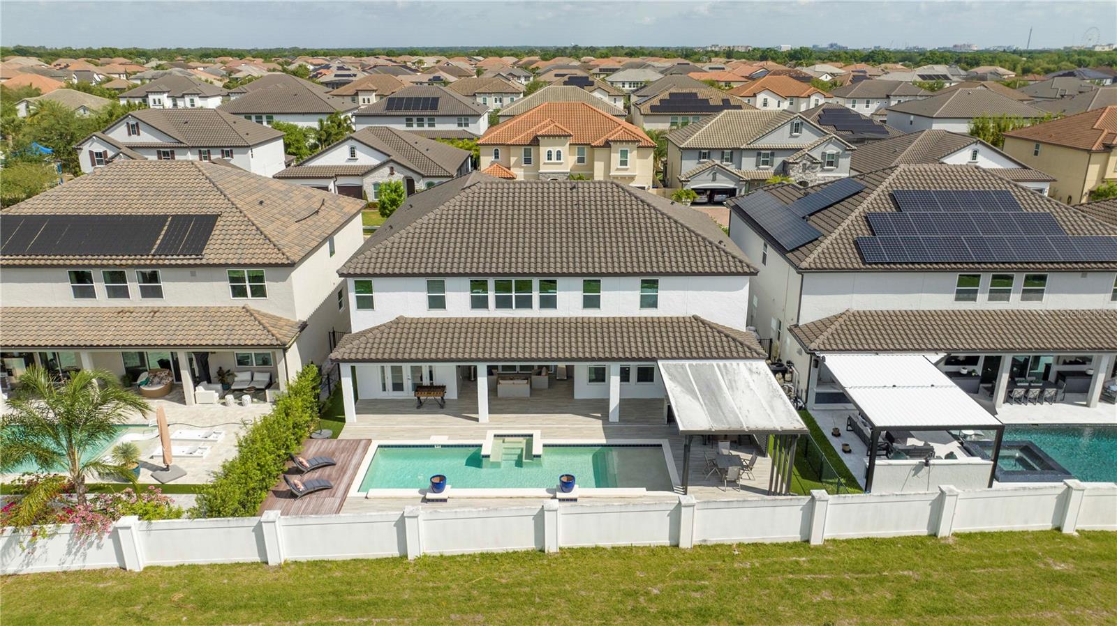 ESTATES/PARKSIDE - Residential