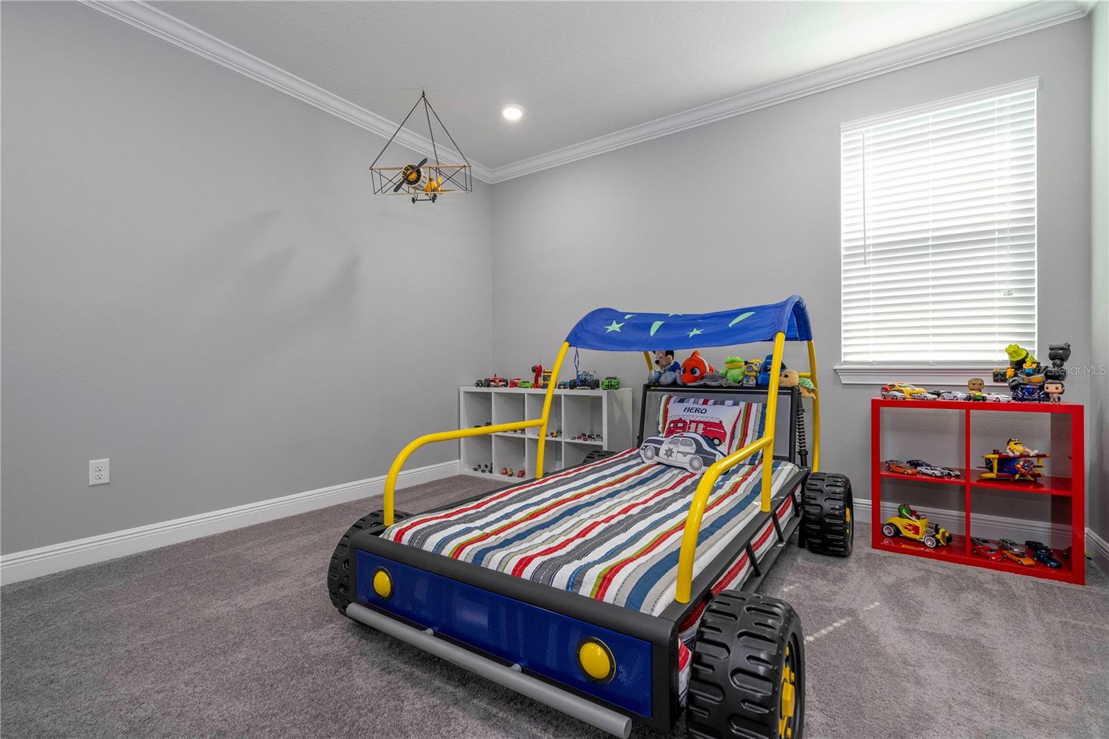 ESTATES/PARKSIDE - Residential