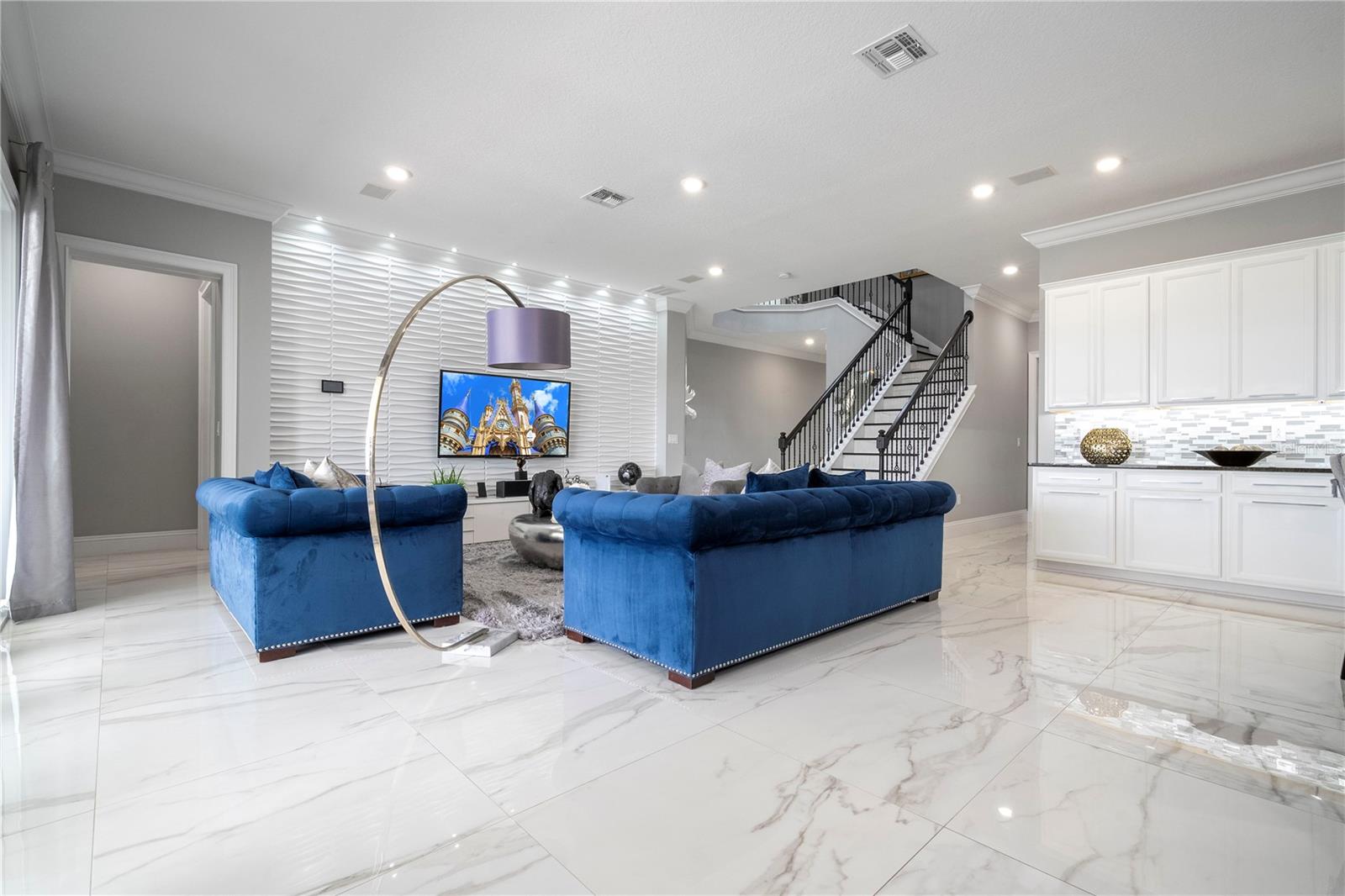 ESTATES/PARKSIDE - Residential