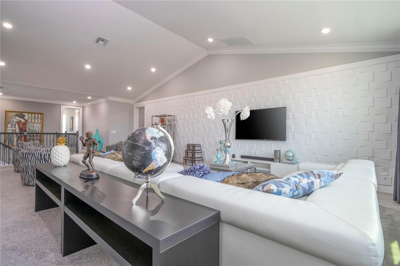 ESTATES/PARKSIDE - Residential