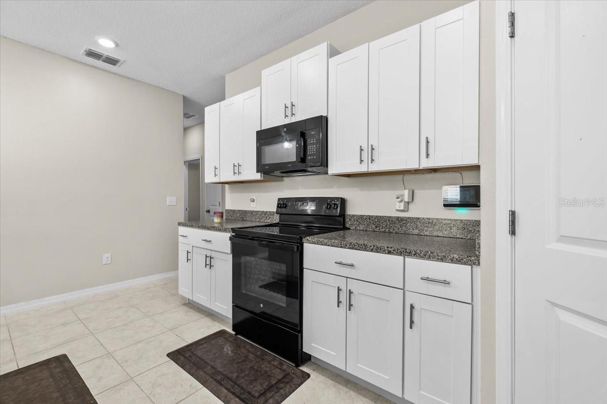 CYPRESS CRK PH 3 & 4 PRCL J - Residential Lease