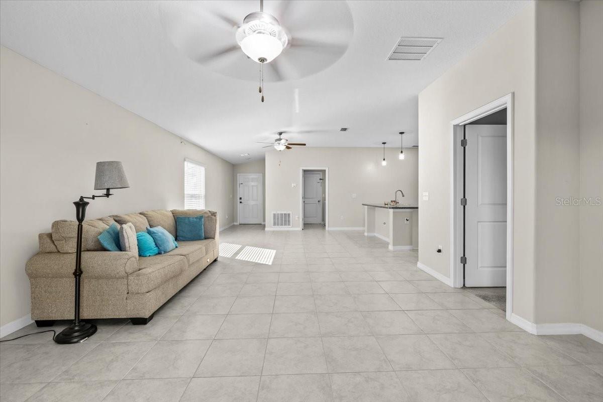 CYPRESS CRK PH 3 & 4 PRCL J - Residential Lease