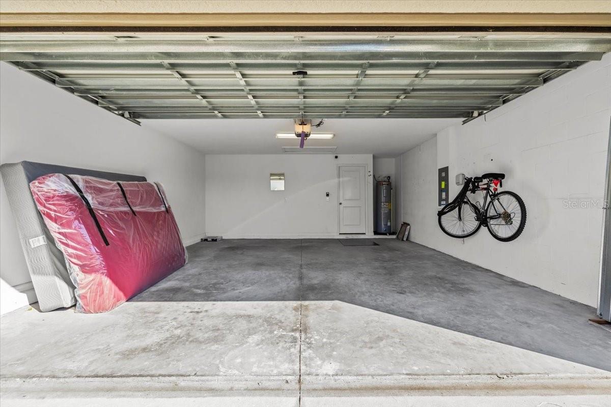 CYPRESS CRK PH 3 & 4 PRCL J - Residential Lease