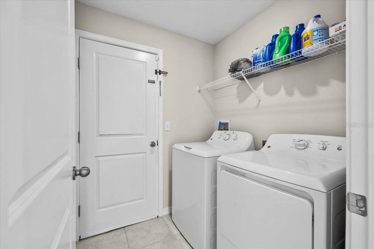 CYPRESS CRK PH 3 & 4 PRCL J - Residential Lease